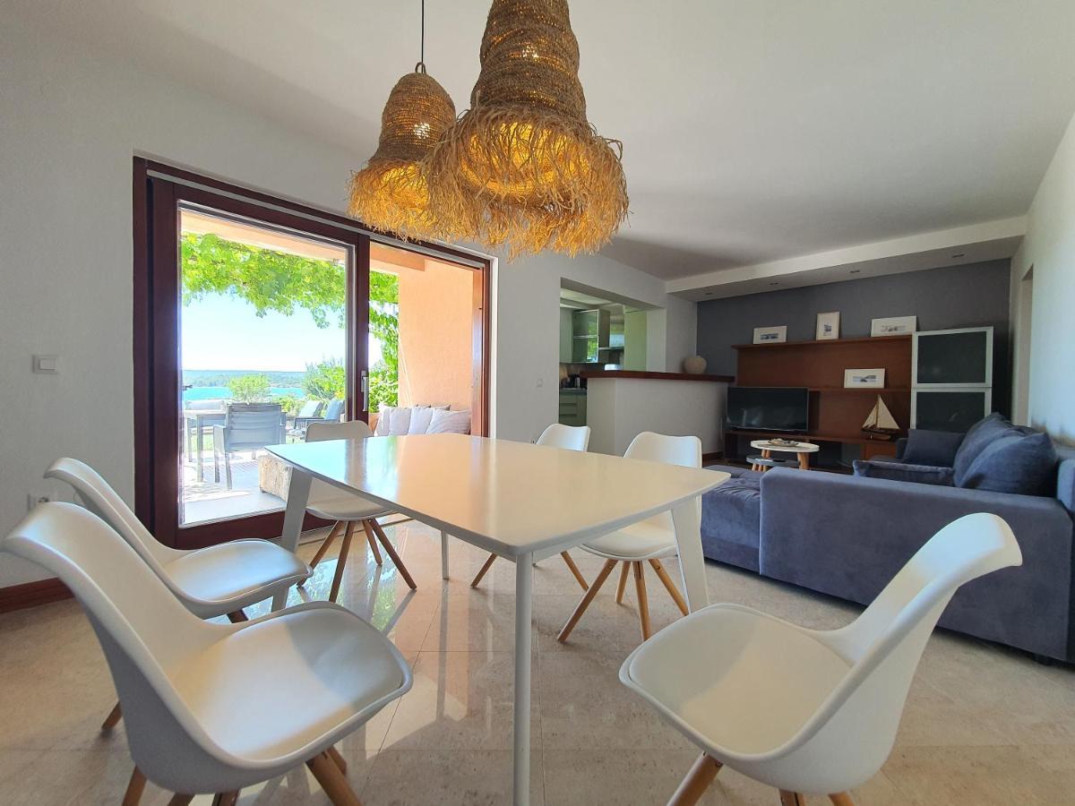 Apartments Villa Oliva Turanj Exterior photo