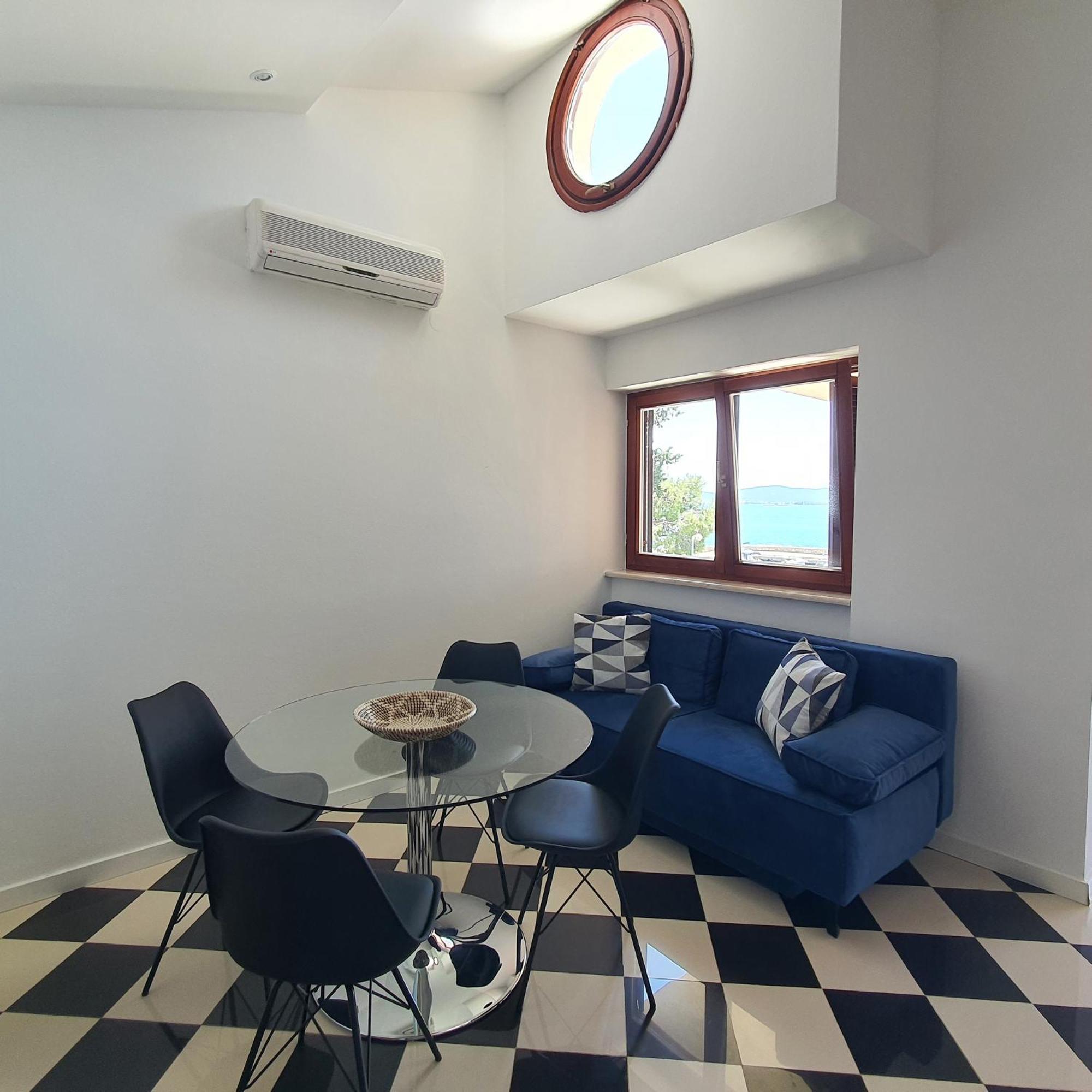 Apartments Villa Oliva Turanj Exterior photo